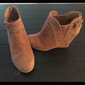 Barely Worn! Sand Booties